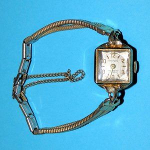 Vintage Hampden Watch Ladies Woman 17 Jewels Shock Resistant Gold Tone